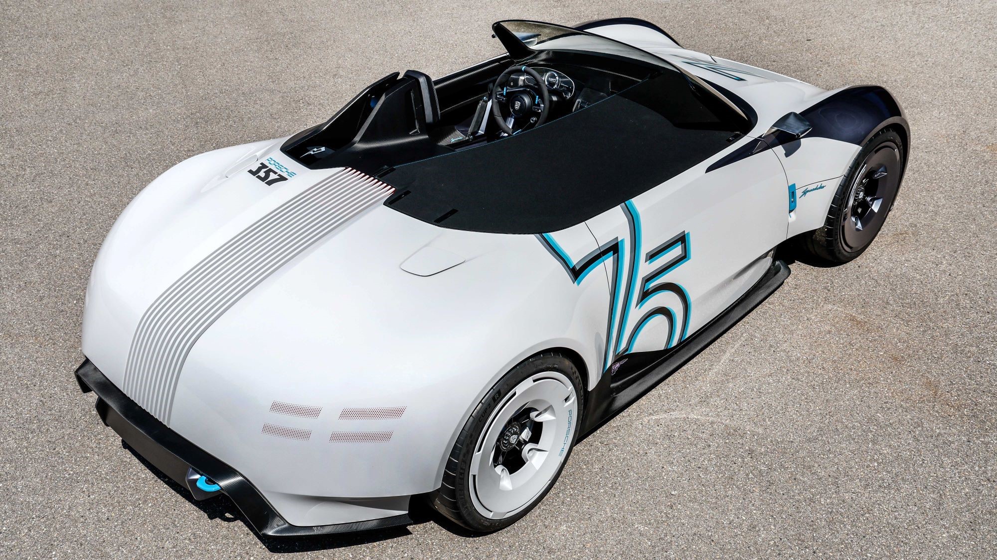 Porsche unveils Vision 357 Speedster concept